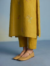 Emra Hand-Embroidered Linen Kurta Set - Ochre