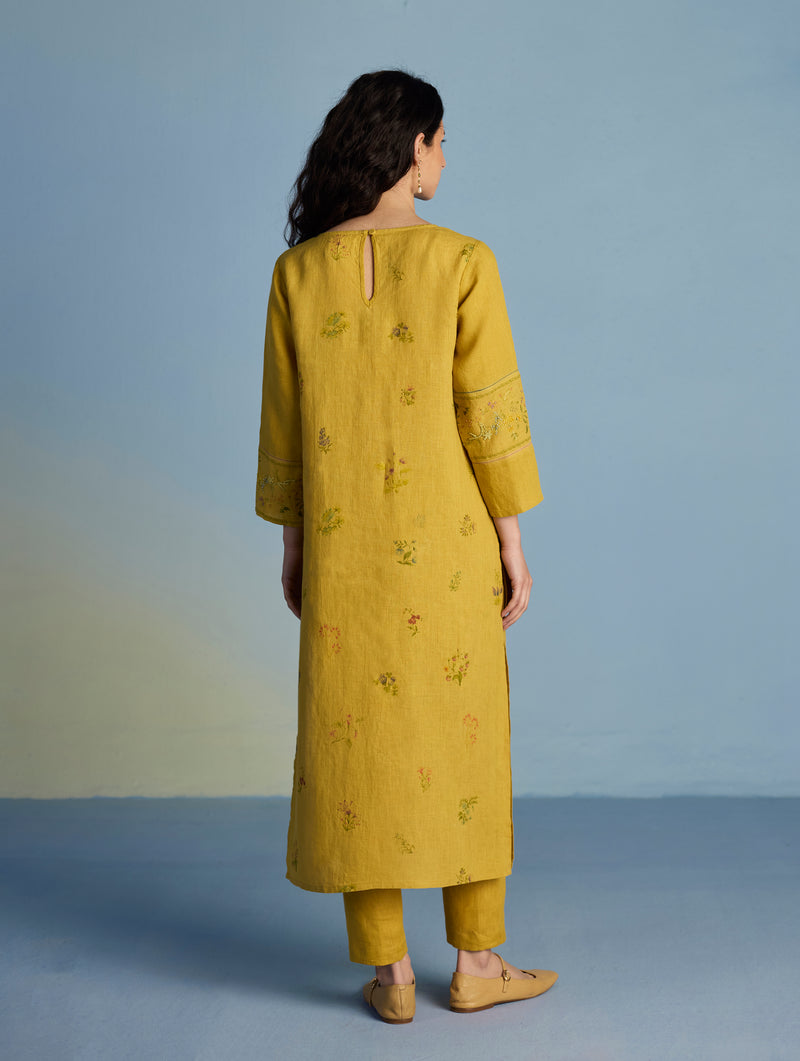 Emra Hand-Embroidered Linen Kurta Set - Ochre