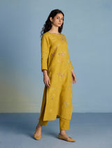 Emra Hand-Embroidered Linen Kurta Set - Ochre