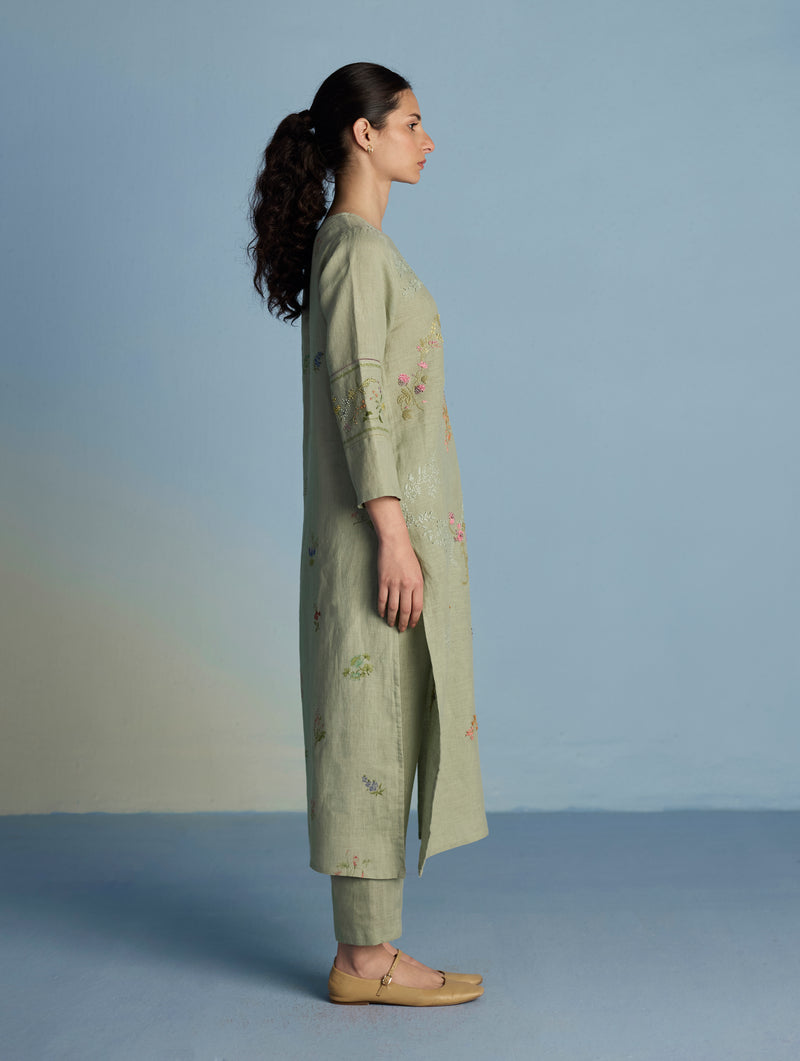 Emra Hand-Embroidered Linen Kurta Set - Mint