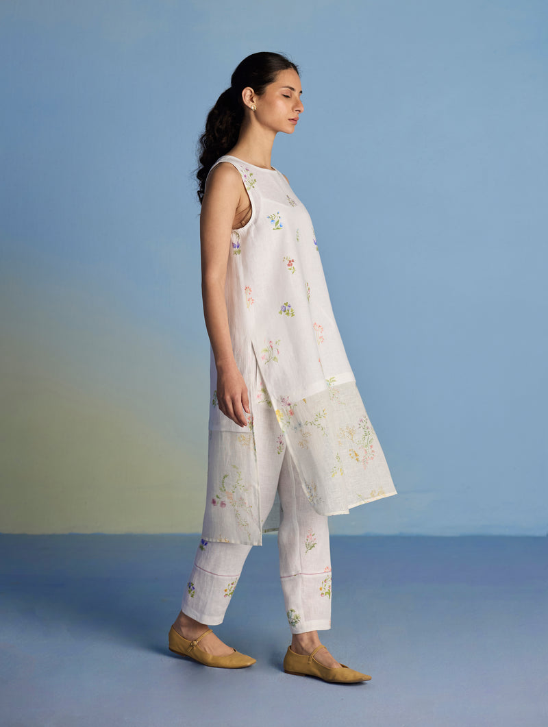 Aneya Patchwork Floral Linen Kurta - White