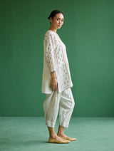 Ennya Hand-Embroidered Metallic Linen Kurta - Ivory