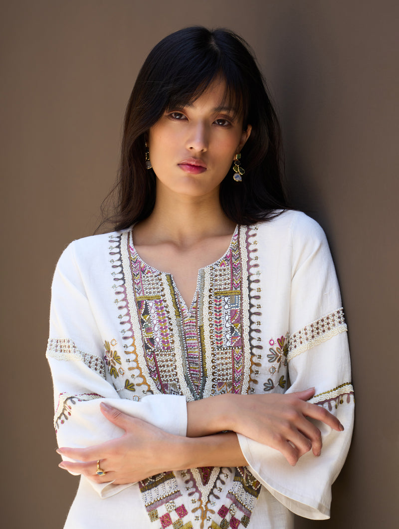 Afra Hand-Embroidered Kurta - Ivory