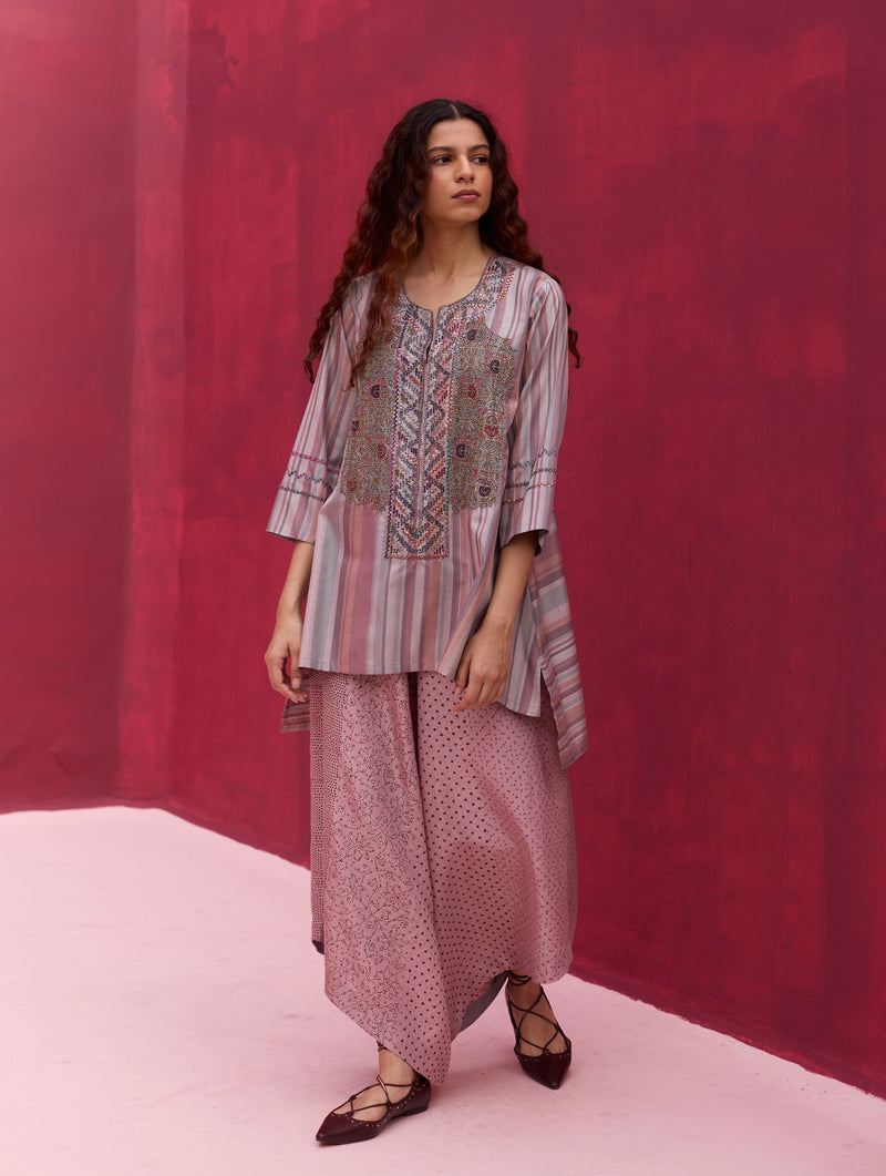 Olena Hand-Embroidered Silk Kurta - Lavender