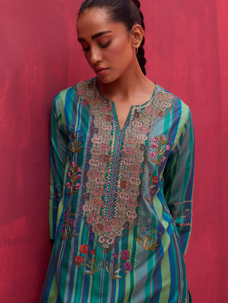 Saana Hand-Embroidered Silk Kurta - Peacock