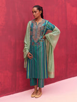 Saana Hand-Embroidered Silk Kurta Set - Peacock