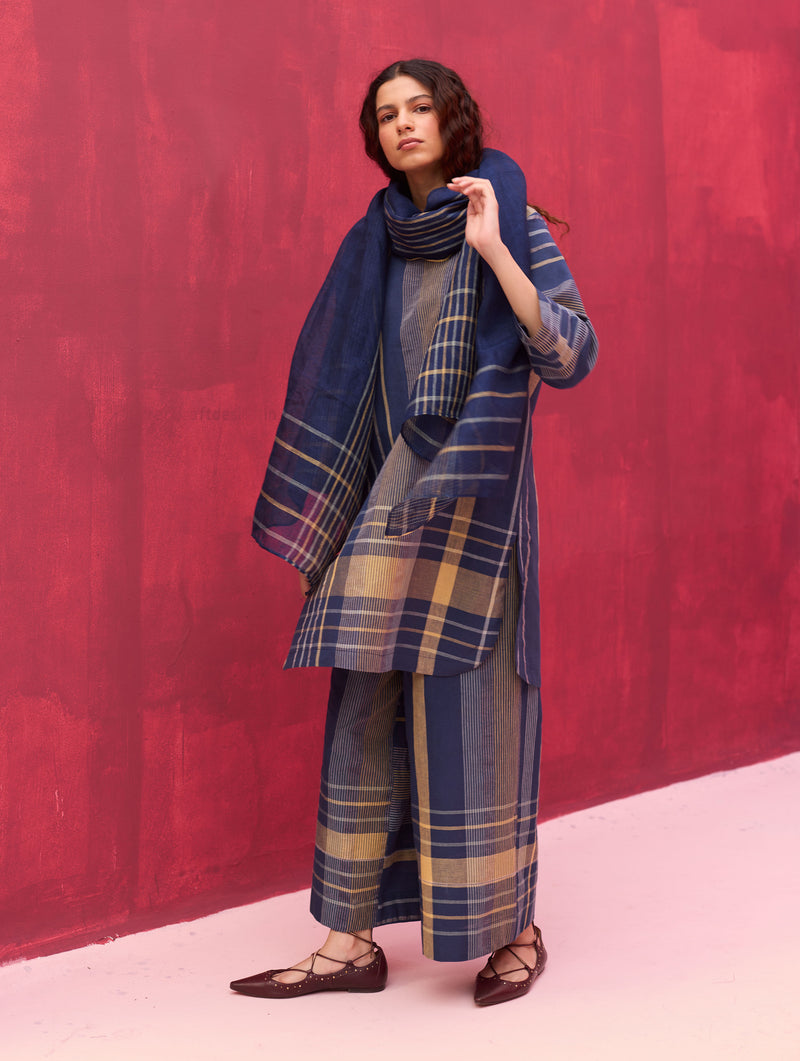 Kiza Handwoven Linen Dupatta - Navy